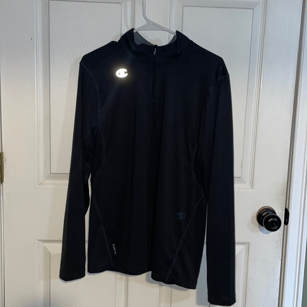 Like new men’s champion, performance vapor, long sleeve, size medium